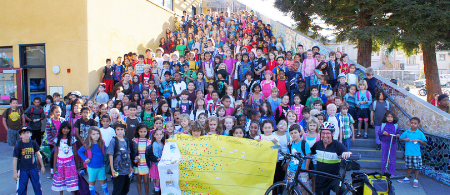 Int'l Walk and Roll to School Day, IWR2SD